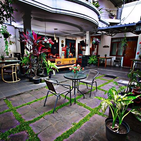 Fora Guest House Taman Lingkar Bandung Extérieur photo