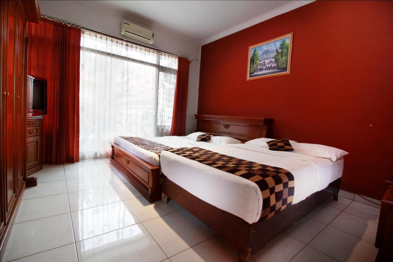 Fora Guest House Taman Lingkar Bandung Extérieur photo