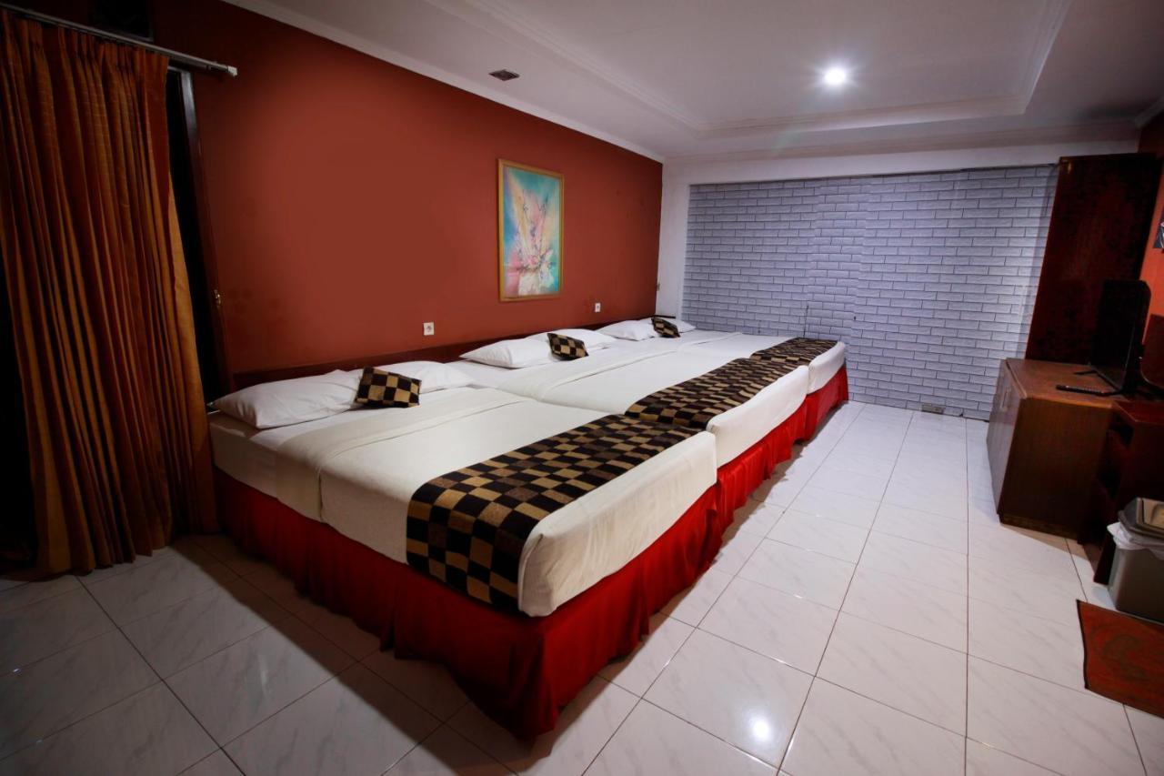 Fora Guest House Taman Lingkar Bandung Extérieur photo