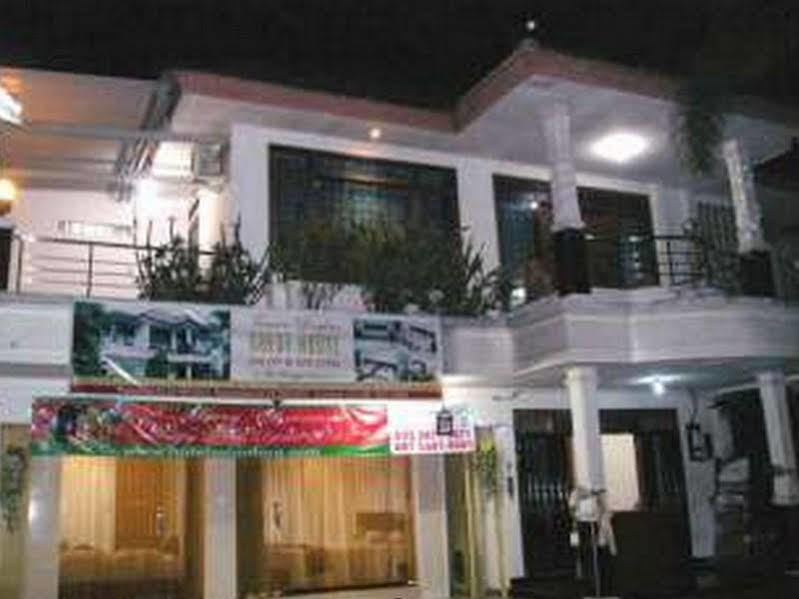 Fora Guest House Taman Lingkar Bandung Extérieur photo